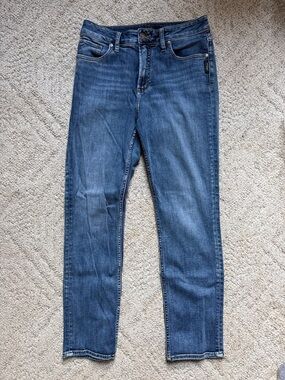 Silver Jeans Women's Straight Leg Light Blue Denim Jeans